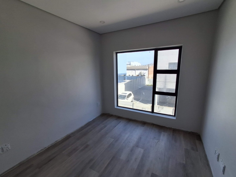 1 Bedroom Property for Sale in Table View Western Cape